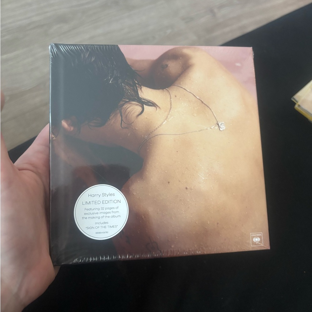 SEALED HARRY STYLES SELF TITLED CD BOOK